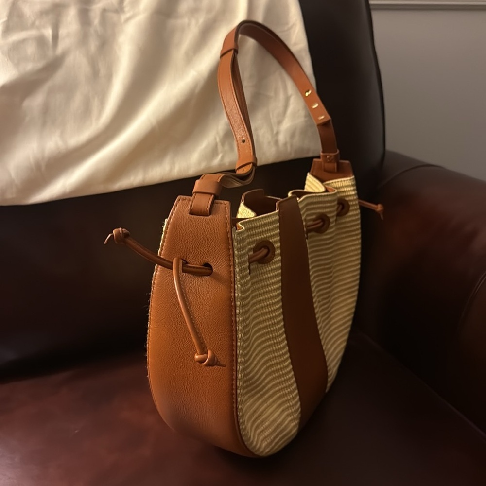 Mansur Gavriel Lilium Leather Raffia Shoulder bag
MSRP $795